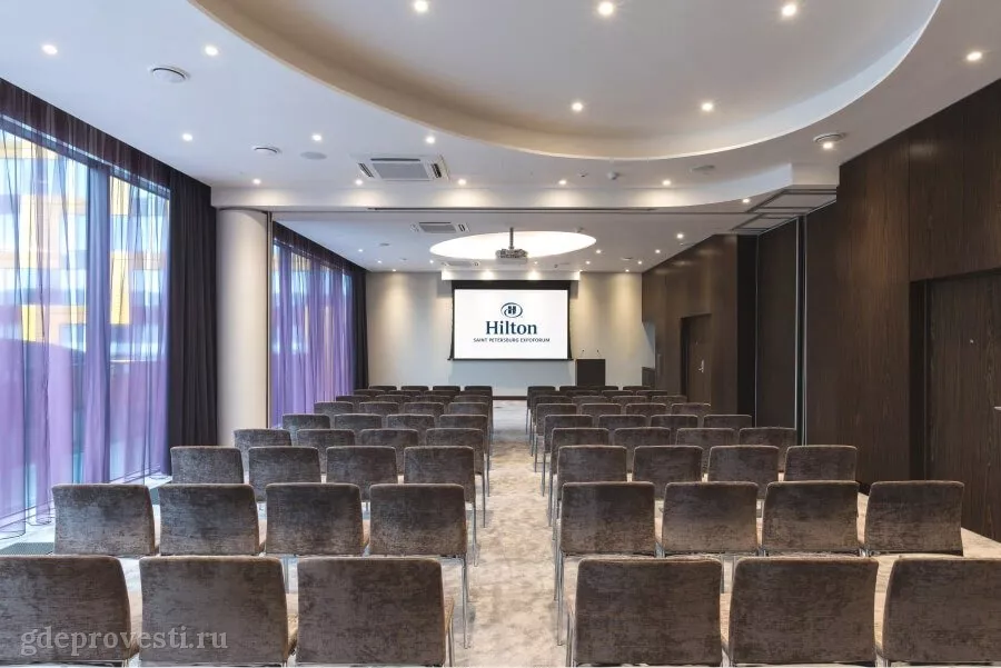 Hilton St. Petersburg ExpoForum — Конференц-зал 1+2 — конференц-зал в Санкт-Петербурге, фото 1