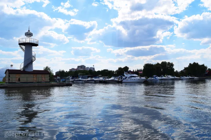 Миллениум: шатер — летняя площадка в Омске, фото 6