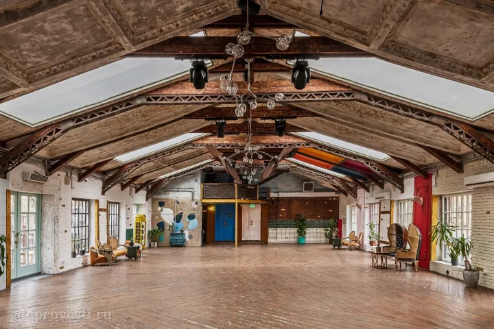 LOFT HALL #4 — Banksy Hall — лофт в Москве, фото 6