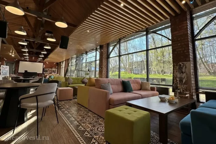 Palmira Garden — лаунж-бар «Конюшня» — загородная площадка в Москве, фото 2
