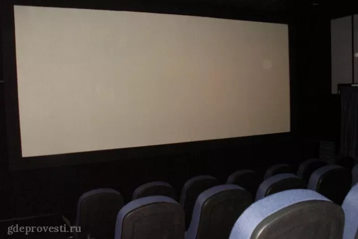 Кинотеатр «Маяковский» — зал №4 — концертная площадка в Омске, фото 3