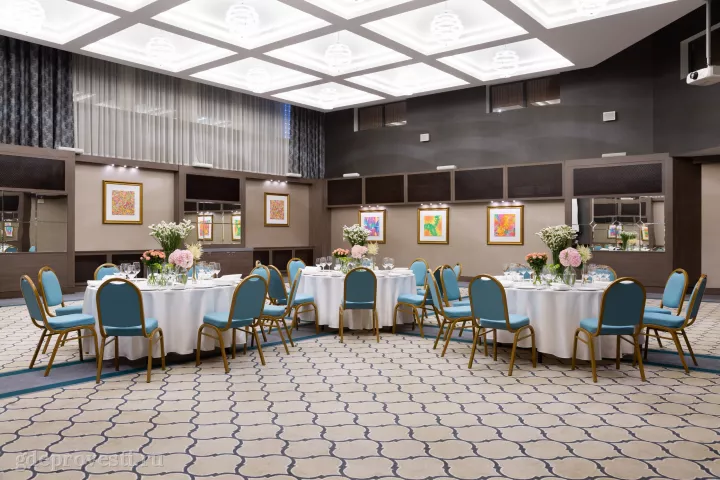 DoubleTree by Hilton — Diamond Ballroom — банкетный зал в Тюмени, фото 6