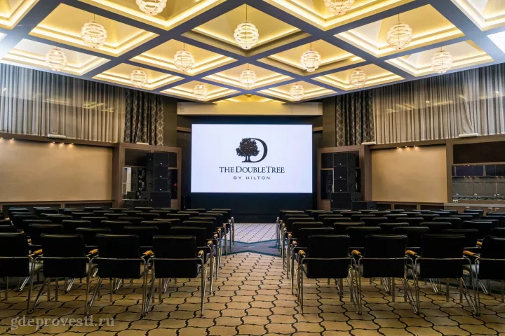 DoubleTree by Hilton — Diamond Ballroom — банкетный зал в Тюмени
