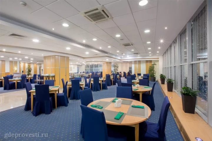 Novotel Москва Центр — Ресторан Côté Azur — зал в отеле в Москве, фото 2