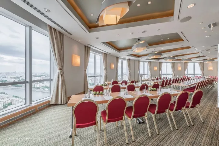 Swissôtel Красные Холмы Москва — Зал «Давос» — зал в отеле в Москве, фото 3