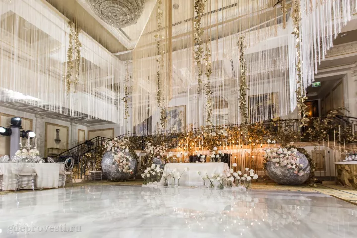 Лион Палас (бывший Four Seasons Lion Palace) — Бальный зал «Монферран» — зал в отеле в Санкт-Петербурге, фото 5