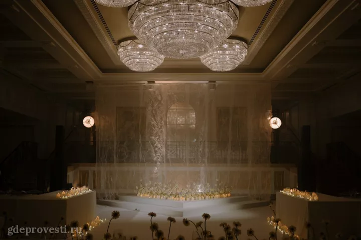 Лион Палас (бывший Four Seasons Lion Palace) — Бальный зал «Монферран» — зал в отеле в Санкт-Петербурге, фото 6