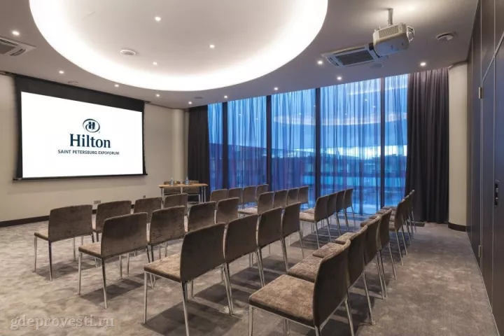 Hilton St. Petersburg ExpoForum — Конференц-зал 1+2 — конференц-зал в Санкт-Петербурге, фото 4