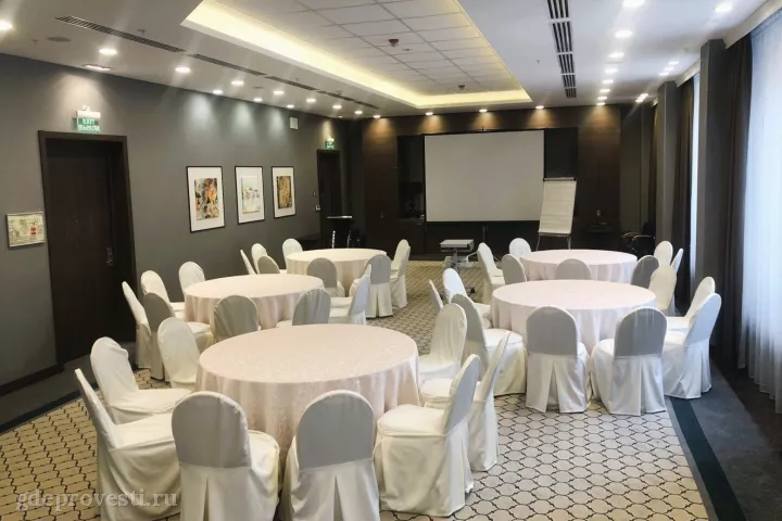 DoubleTree by Hilton — Silver Hall — конференц-зал в Тюмени, фото 3