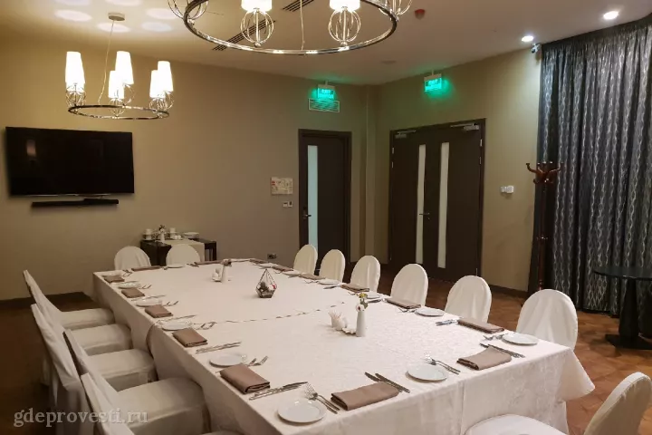 DoubleTree by Hilton — Каминный зал — банкетный зал в Тюмени, фото 3