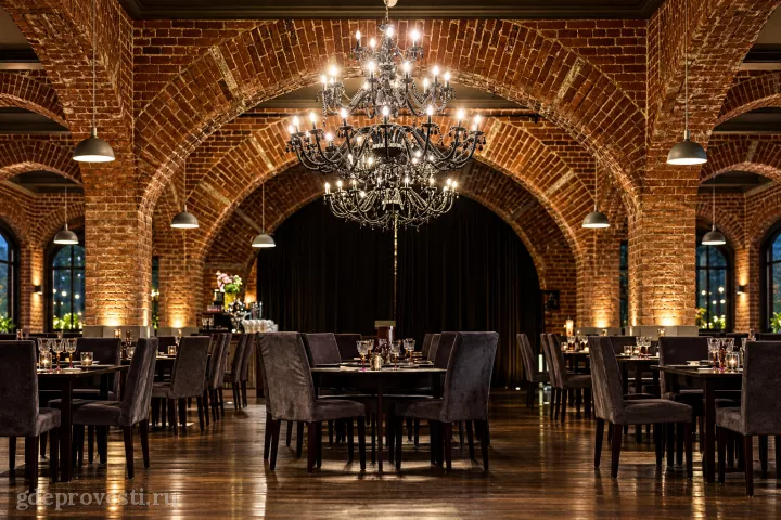 Palace Bridge Hotel — Главный ресторан — зал в отеле в Санкт-Петербурге, фото 7