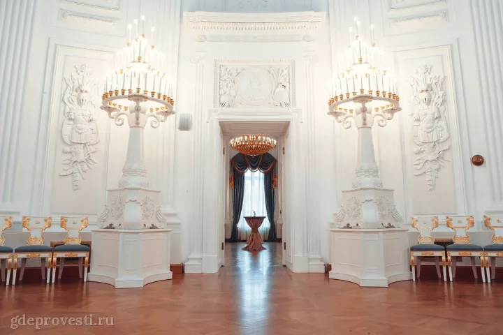 Петровский путевой дворец — Круглый зал — историческая площадка в Москве, фото 2