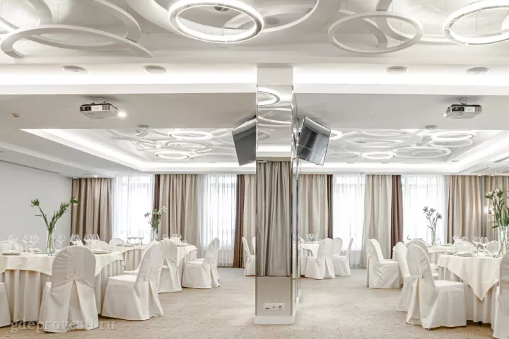 Ramada Новосибирск — Зал «Шишкин» — зал в отеле в Новосибирске, фото 5
