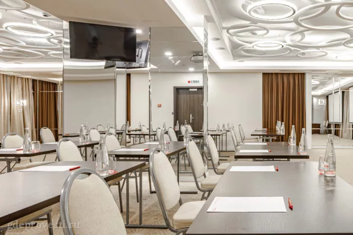 Ramada Новосибирск — Зал «Шишкин» — зал в отеле в Новосибирске, фото 11
