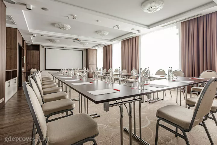 Ramada Новосибирск — Зал «Кедровый» — зал в отеле в Новосибирске