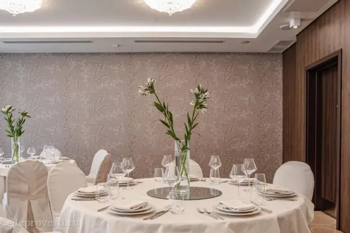 Ramada Новосибирск — Зал «Сосновый» — зал в отеле в Новосибирске, фото 5