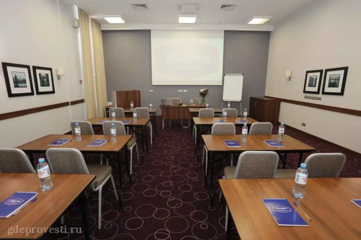 Hampton by Hilton Уфа — Конференц-зал — зал в отеле в Уфе, фото 3