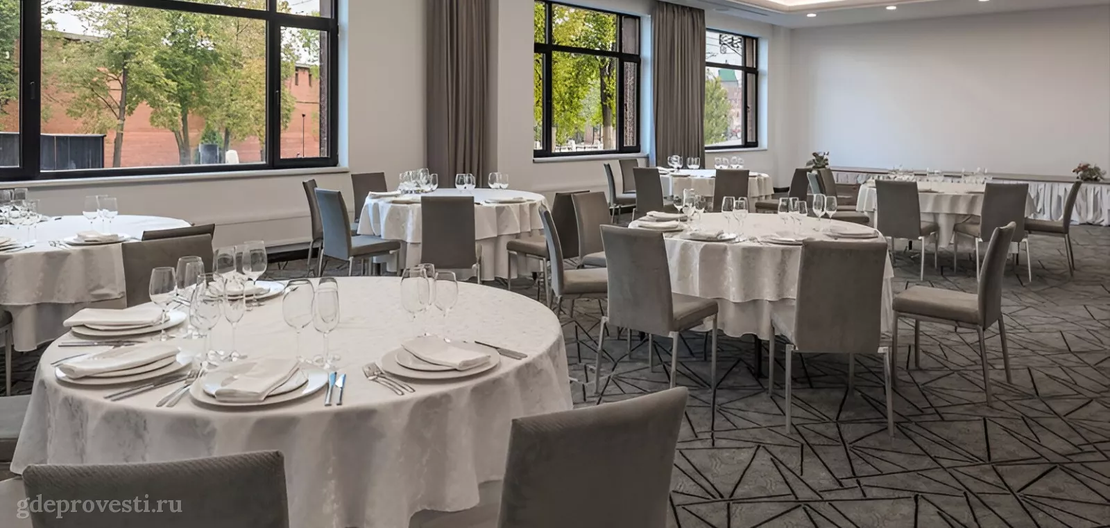 Отель Sheraton Nizhny Novgorod Kremlin — Зал «Пожарский» — зал в отеле в Нижнем Новгороде, фото 1