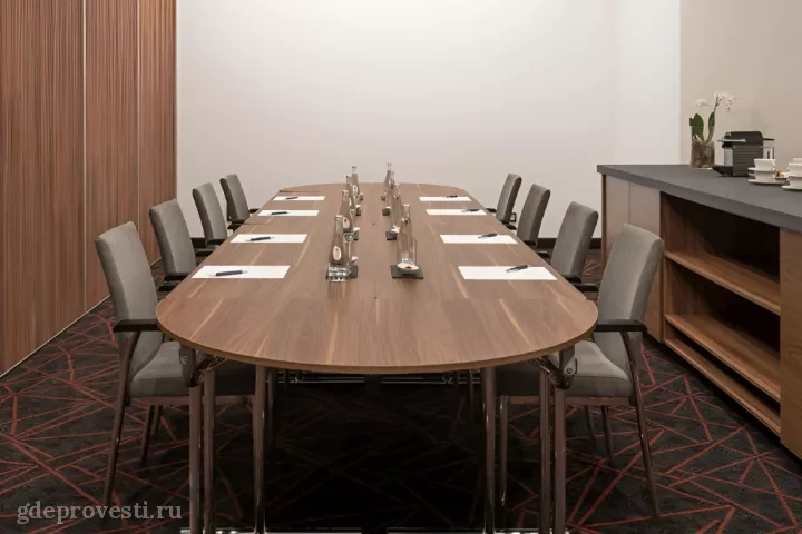 Отель Sheraton Nizhny Novgorod Kremlin — Зал «Минин» — конференц-зал в Нижнем Новгороде
