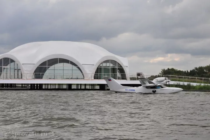 Загородный клуб «Адмирал» — Шатёр на воде — загородная площадка в Тюмени, фото 3
