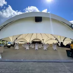 Sunset Beach — Шатёр у воды