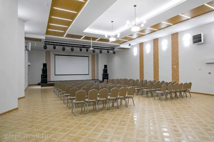 Парк-отель «Лесная ласточка» — Зал «Ива» — загородная площадка в Серпухове, фото 2