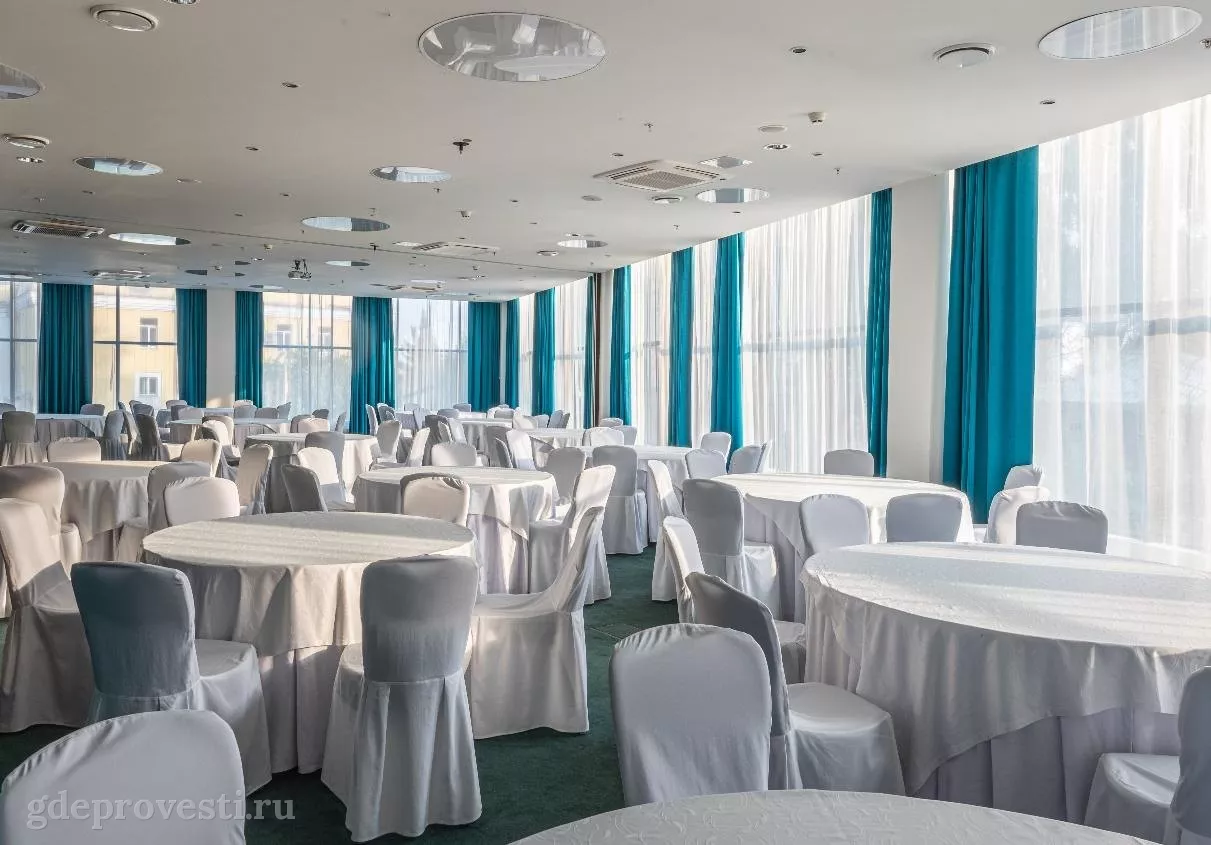Cosmos Yaroslavl Hotel — Зал «Минин-Пожарский» — зал в отеле в Ярославле, фото 1