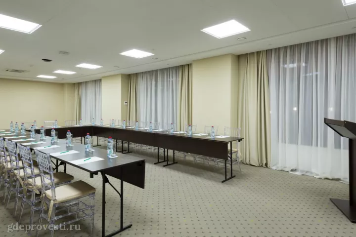Green Resort Hotel & SPA — зал «Бештау» — зал в отеле в Кисловодске, фото 3