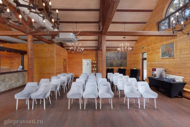 Horseka Resort — Зал «Аллюр» — загородная площадка в Москве