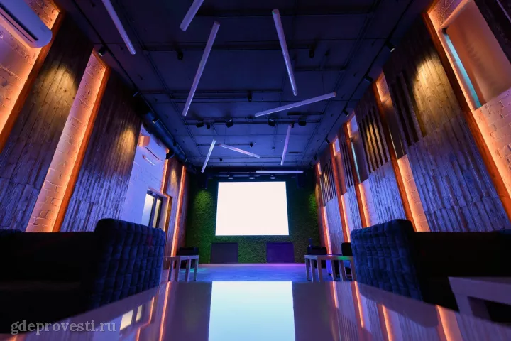 Отель Южный — SKY ROOM — зал в отеле в Волгограде, фото 5