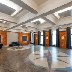 Quattro Space — Компас зал
