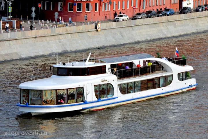 RED BOAT — Теплоход Благодать — теплоход в Москве