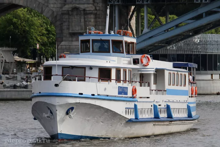 RED BOAT — Теплоход Лагуна — теплоход в Москве