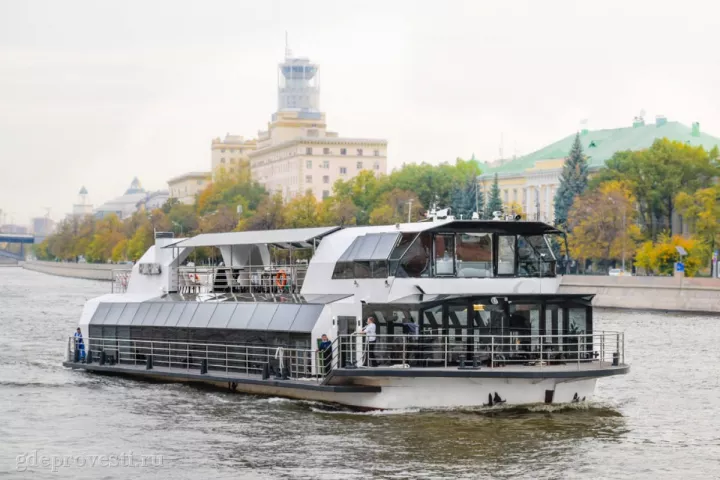 RED BOAT — Теплоход Жемчужина — теплоход в Москве