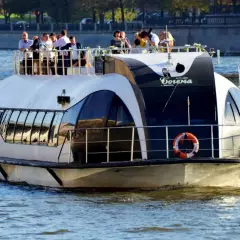 RED BOAT — Теплоход Богема