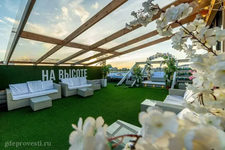 На высоте — летняя площадка в Санкт-Петербурге