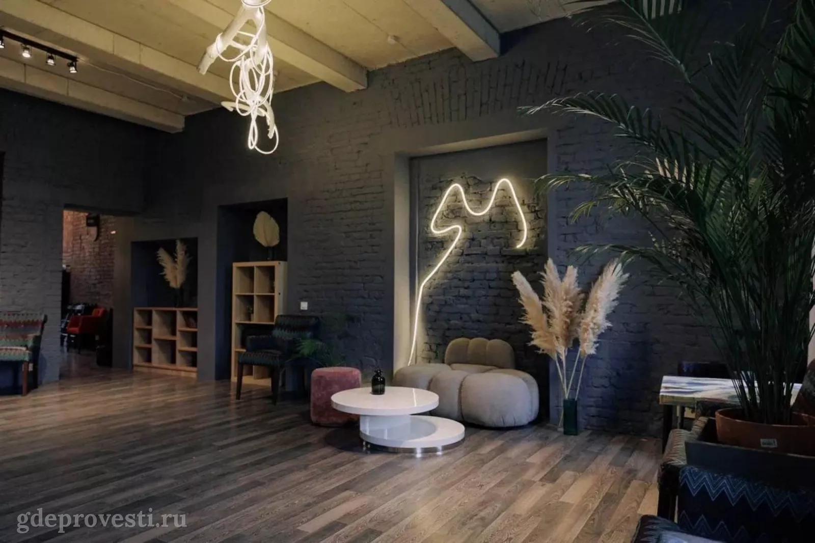 Not Bad Loft — Not Bad Loft Грибоедова 1 — лофт в Санкт-Петербурге, фото 1