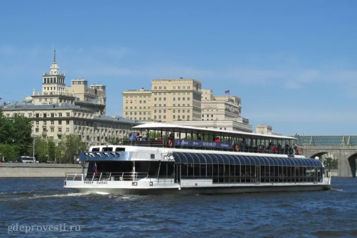 Теплоход River Palace — теплоход в Москве