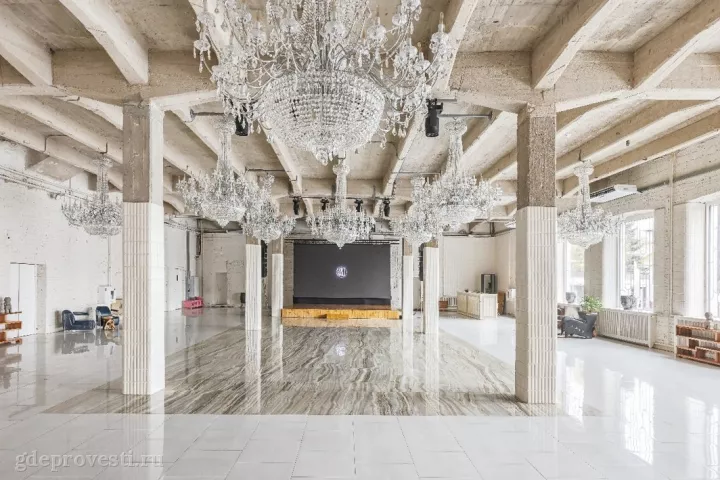 LOFT HALL #1 — Royal Blanc — лофт в Москве