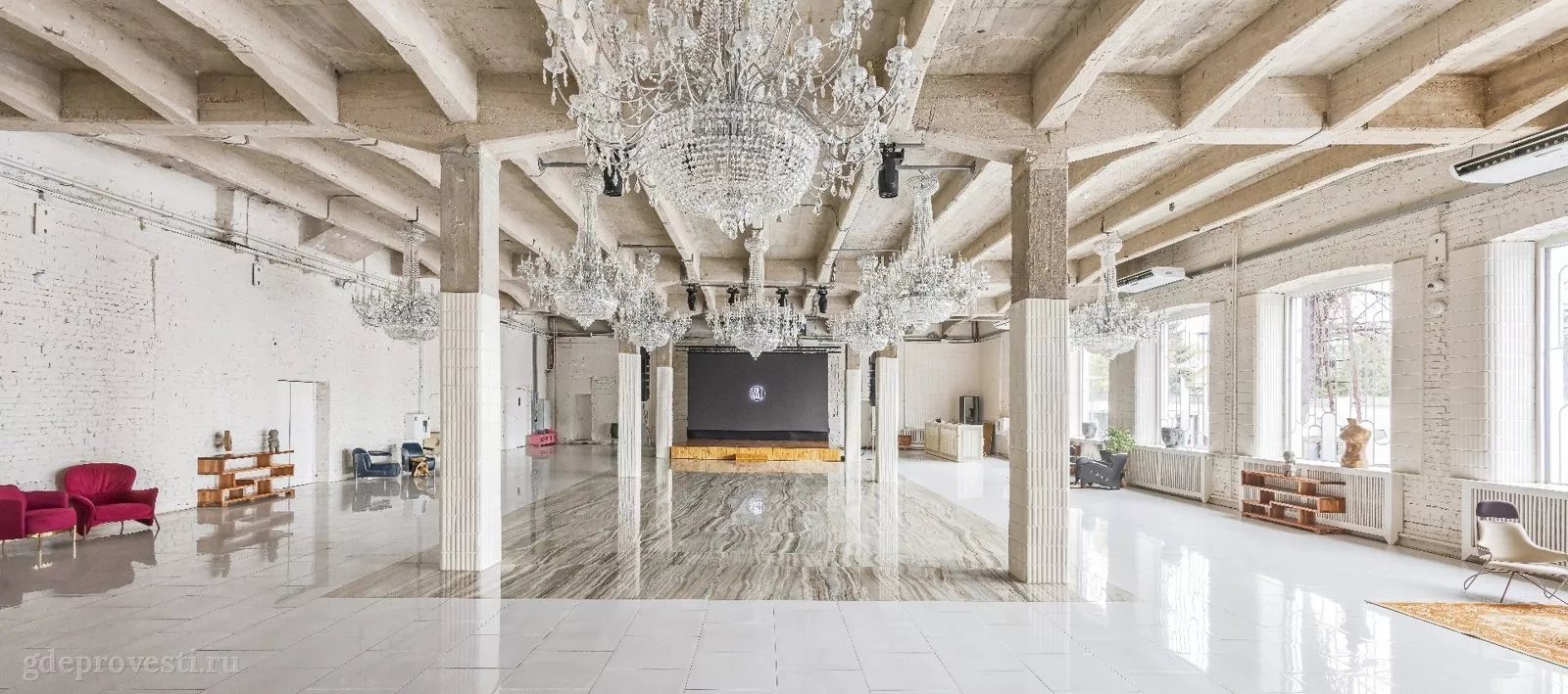 LOFT HALL #1 — Royal Blanc — лофт в Москве, фото 1
