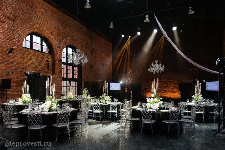 LOFT HALL #2 — Rothschild's Hall — лофт в Москве