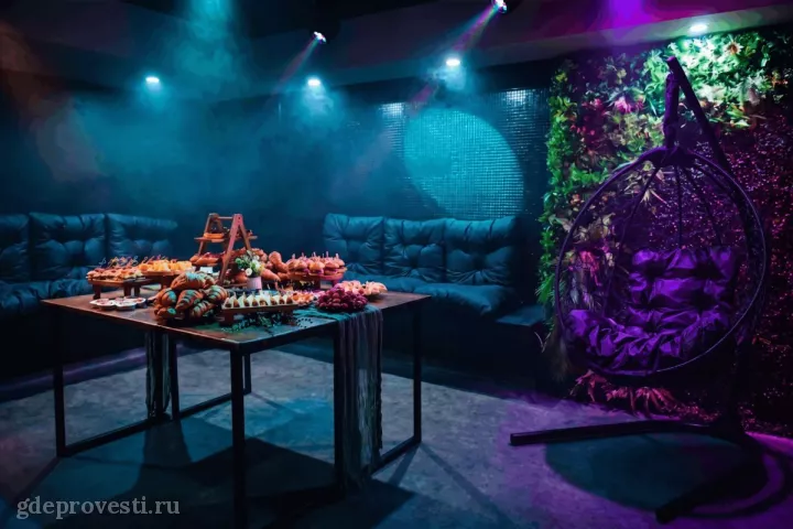 Лофт «ВСЕ Свои» — лофт в Москве