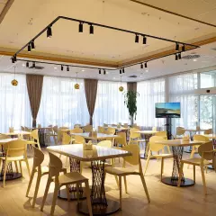 Golden Garden — Светлый