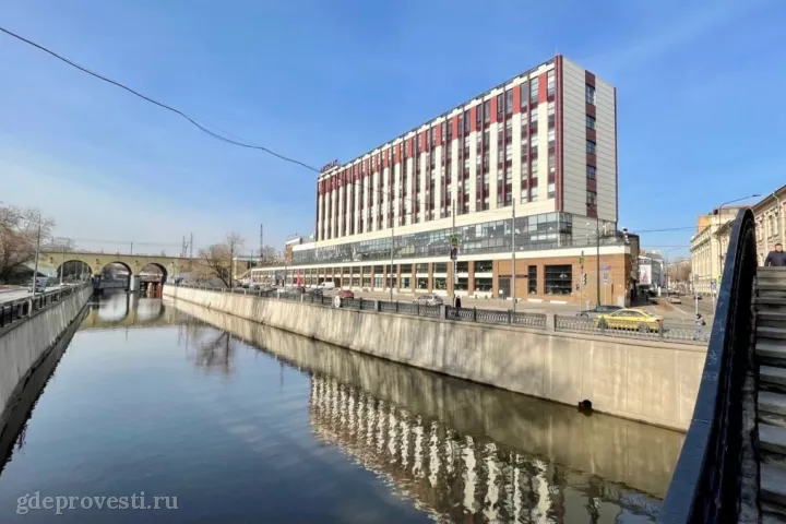 ARTPLAY — Балкон — летняя площадка в Москве