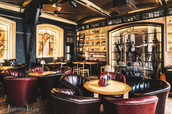 White Hart pub — банкетный зал в Москве