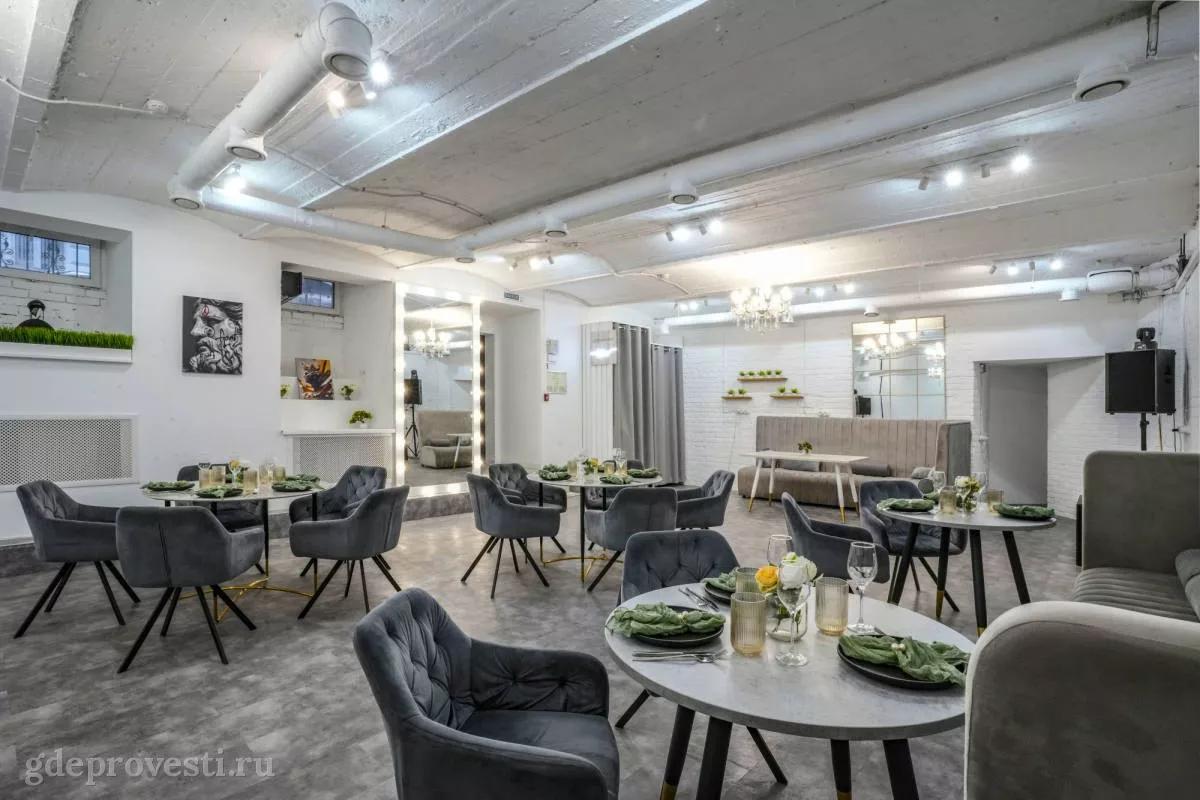 LoftBar22 — Green&White Loft — банкетный зал в Москве, фото 1