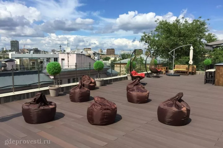 Tagankaroof TOP — летняя площадка в Москве