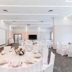 AZIMUT Сити Отель Тюмень