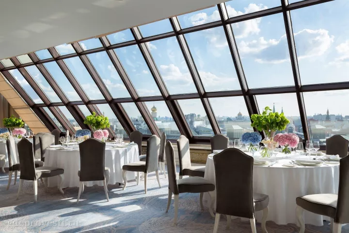 The St. Regis Москва Никольская — Зал «Руфтоп» — зал в отеле в Москве