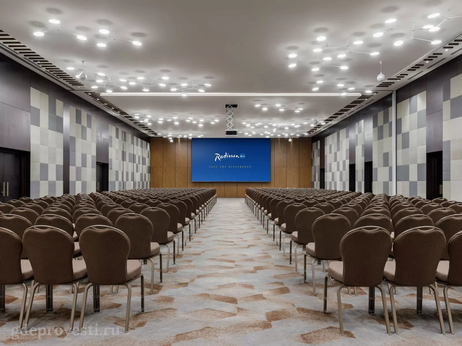 Radisson Blu Олимпийский — Бальный зал — зал в отеле в Москве, фото 1
